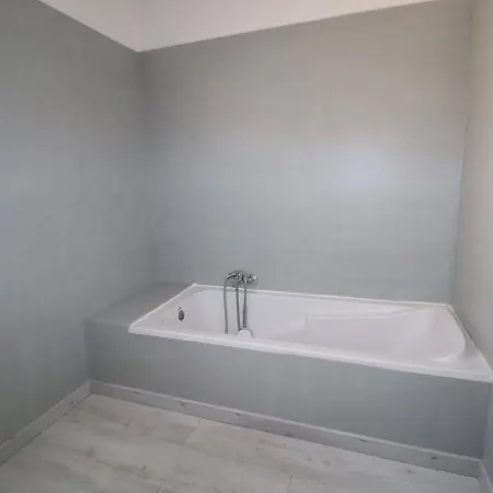 3 étoiles Avec Piscine Privée, 500m De La Plage, 4 Pour 6-8 Pers. Au Grau-du-roi - Fr-1-307-157 *