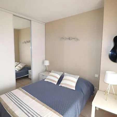 3 étoiles Avec Piscine Privée, 500m De La Plage, 4 Pour 6-8 Pers. Au Grau-du-roi - Fr-1-307-157 Le Grau-du-Roi