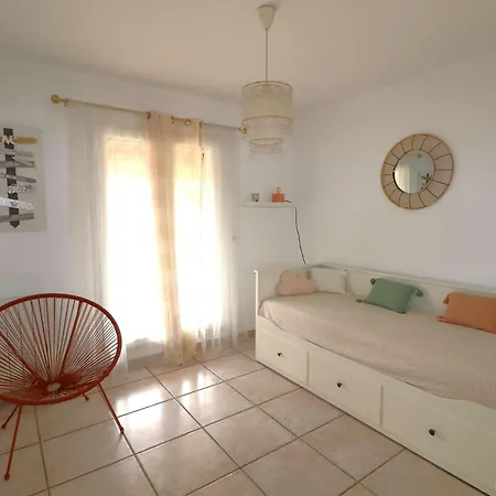 3 étoiles Avec Piscine Privée, 500m De La Plage, 4 Pour 6-8 Pers. Au Grau-du-roi - Fr-1-307-157 * Le Grau-du-Roi