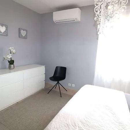3 étoiles Avec Piscine Privée, 500m De La Plage, 4 Pour 6-8 Pers. Au Grau-du-roi - Fr-1-307-157